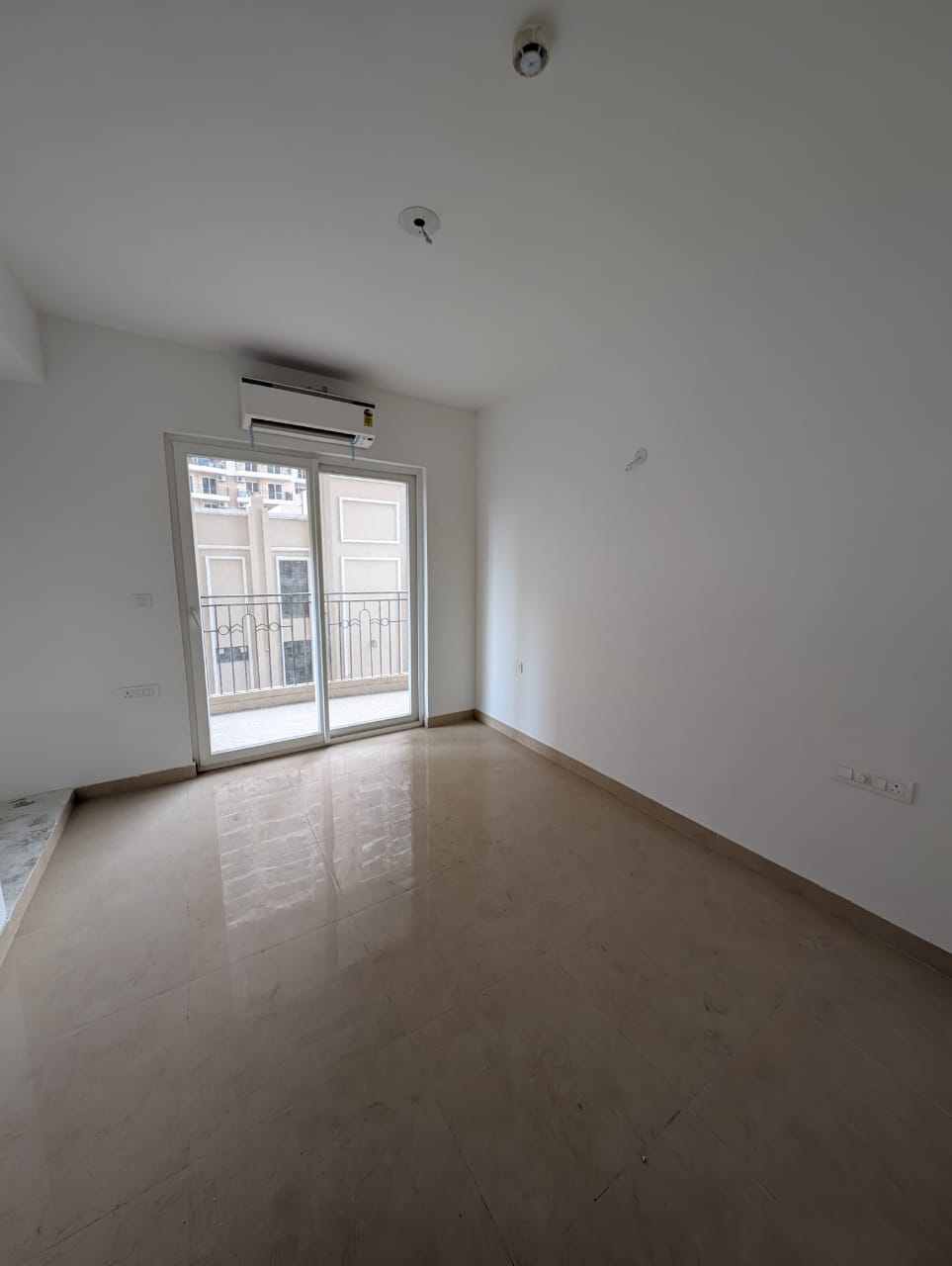 3.5 BHK + Servant Room Apartment For Sale in ATS Nobility