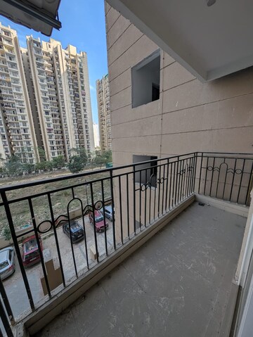 Balcony in 3.5 BHK Apartment at ATS Nobility, Sector 4 Greater Noida – for Sale