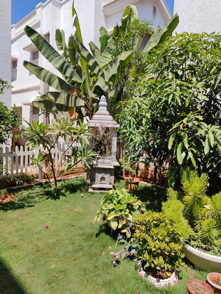 Garden, house-of-hiranandani-devanahalli 4 Bedroom 4800 Sq.Ft. Villa In Devanahalli Bangalore 8635530