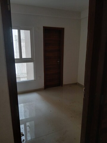 Room in 2 BHK Apartment at Eldeco Mystic Greens, Omicron I Greater Noida – for Sale