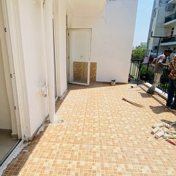 Bedroom in 3 BHK Builder Floor at Omaxe Ambrosia, Mullanpur – for Rent