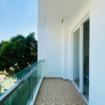 Balcony in 3 BHK Builder Floor at Omaxe Ambrosia, Mullanpur – for Rent