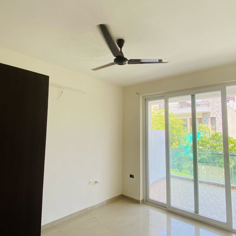 3 BHK + Pooja Room 1560 Sq.Ft. Builder Floor in Omaxe Ambrosia