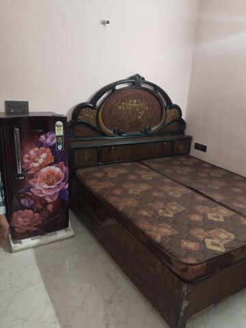 Bedroom in 1 RK Independent House at Sector 56 – for Rent