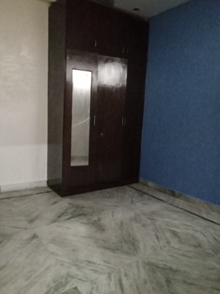 Room, vasundhara sector 3 2 Bedroom 65 Sq.Mt. Builder Floor In Vasundhara Sector 3 Ghaziabad 8635709