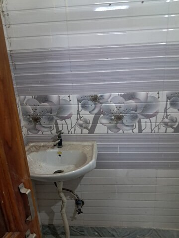 Bathroom in 2 BHK Apartment at Jaypee Greens Star Court, Jaypee Greens – for Rent