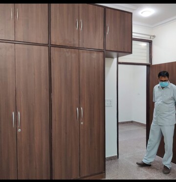 Bedroom in 2 BHK Builder Floor at Sector 46 – for Rent