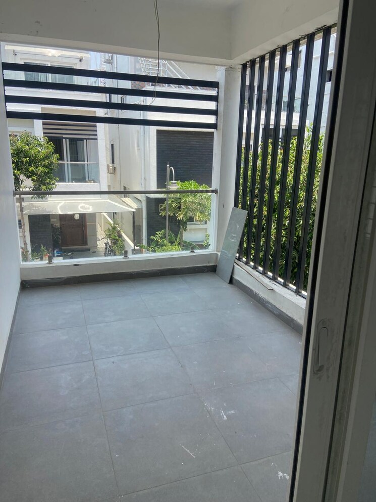 Balcony, srinidhi-hill-park 3 Bedroom 2007 Sq.Ft. Villa In Bachupally Hyderabad 8635761