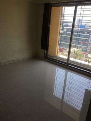 Room in 2 BHK Apartment at Fenklin Belleza, Ghodbunder Road – for Sale