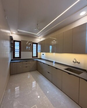 Kitchen in 5 BHK Builder Floor at Sector 32 – for Sale