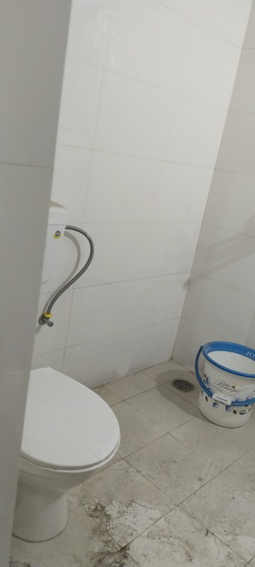 Master Bedroom in 3 BHK Apartment at Amolik Sankalp, Sector 85 – for Rent
