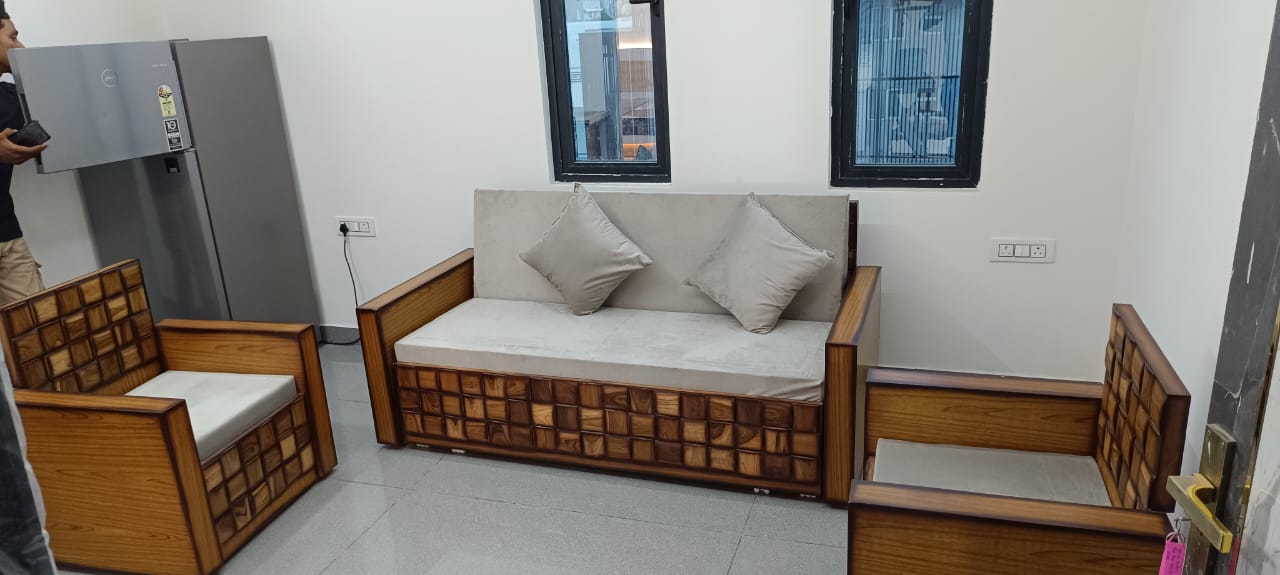 1 BHK + Pooja Room Builder Floor For Rent in Sector 43