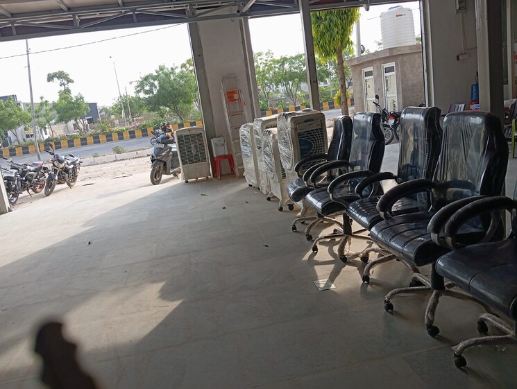  Parking, mansarovar Commercial Warehouse 25000 Sq.Ft. In Mansarovar Jaipur 8635813