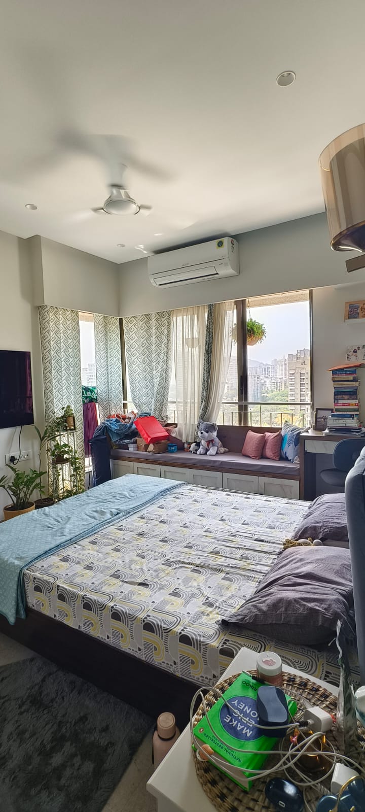 3 BHK 1100 Sq.Ft. Apartment in SKG Mumbadevi