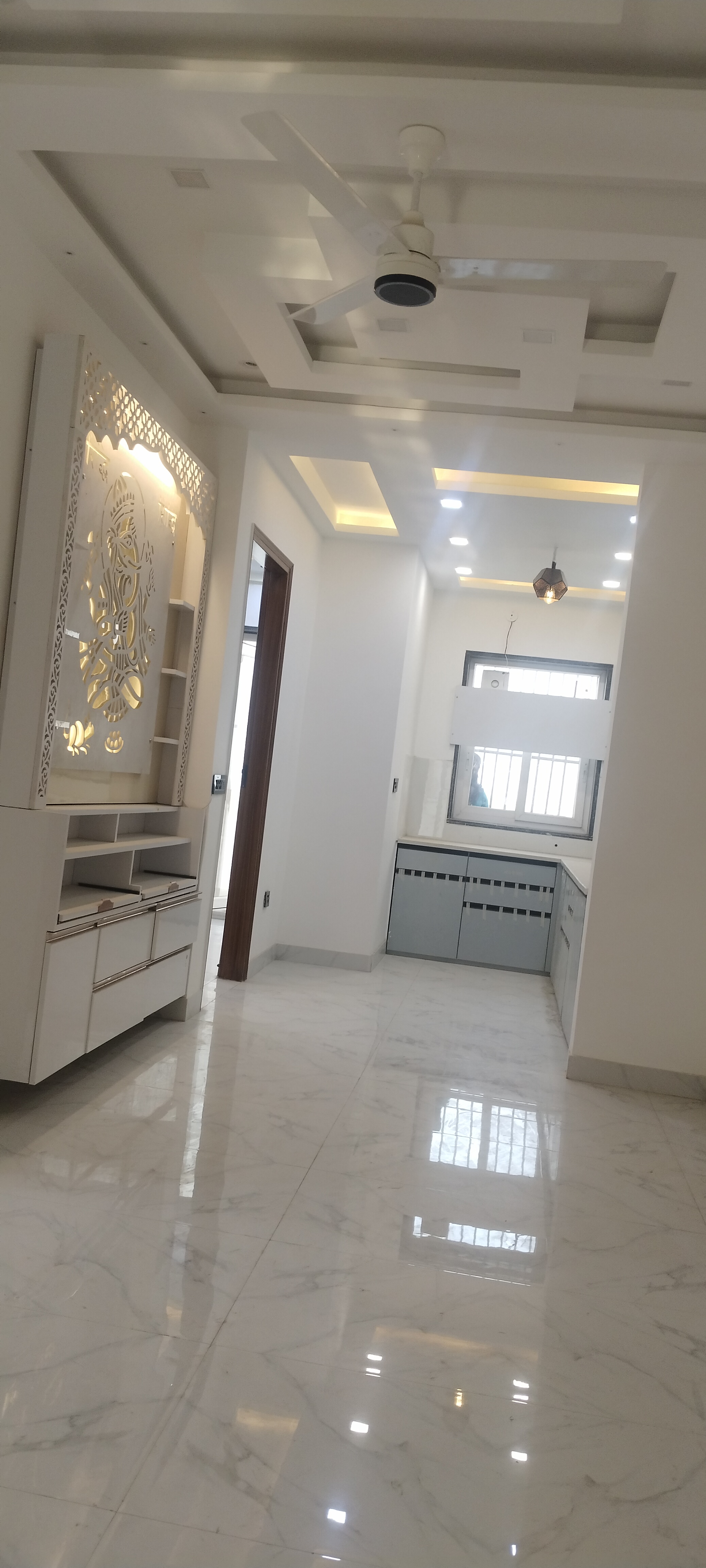 3 BHK + Servant Room Apartment For Rent in Omaxe Heights