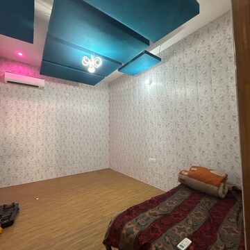 Master Bedroom in 2 BHK Apartment at Sahastradhara Road – for Rent