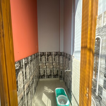 Attached Bathroom in 2 BHK Apartment at Sahastradhara Road – for Rent