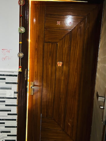 Furnished Amenities in 3 BHK Apartment at Shyam Vihar – for Sale