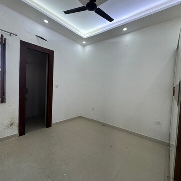 Room in 2 BHK Apartment at Sahastradhara Road – for Rent