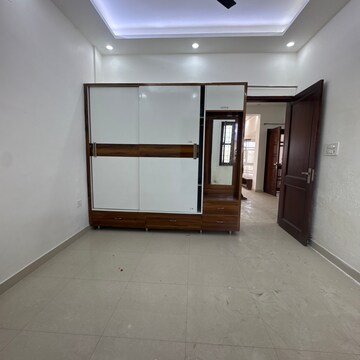 Room in 2 BHK Apartment at Sahastradhara Road – for Rent
