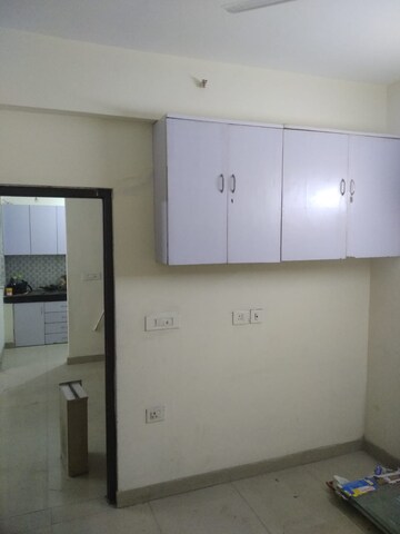Room in 2 BHK Apartment at Supertech EcoVillage III, Sector 16b Greater Noida – for Rent