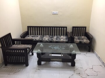 Kitchen in 2 BHK Builder Floor at SS Mayfield Gardens, Sector 51 – for Rent