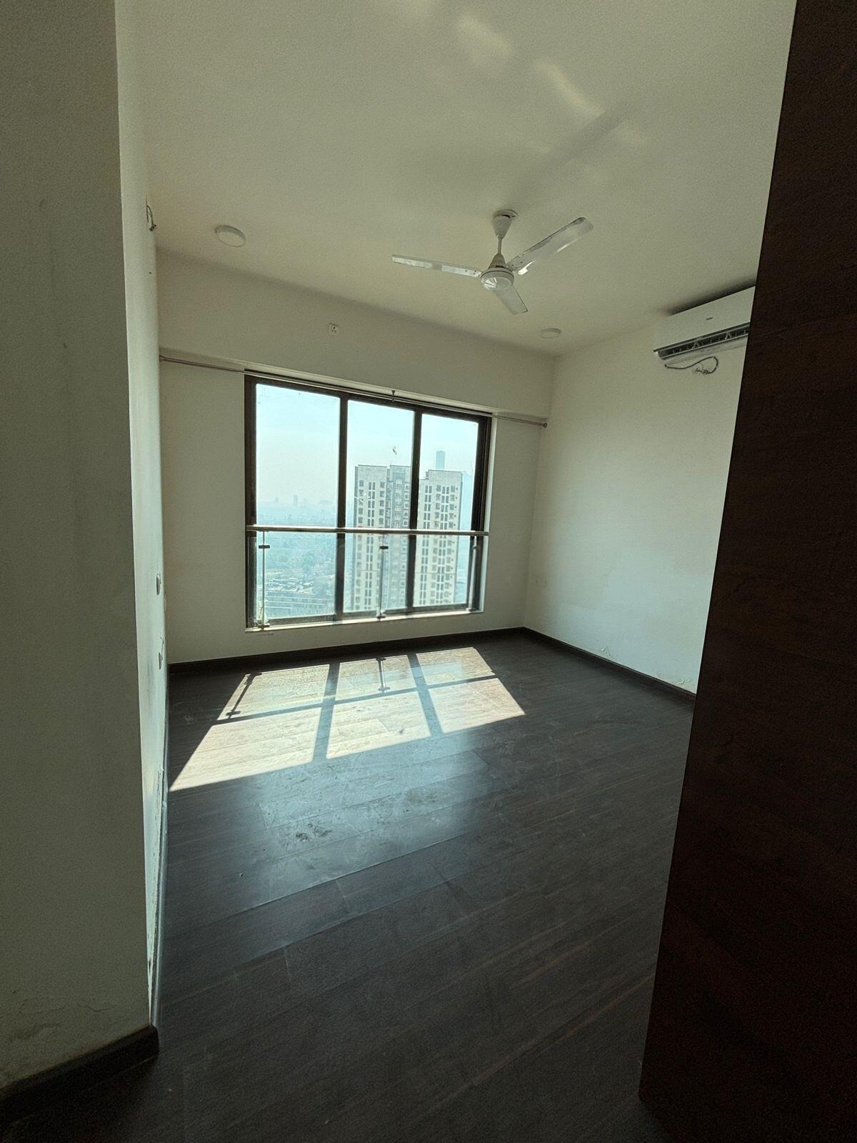 4 BHK + Pooja Room,Servant Room Apartment For Rent in Sumer Trinity Towers