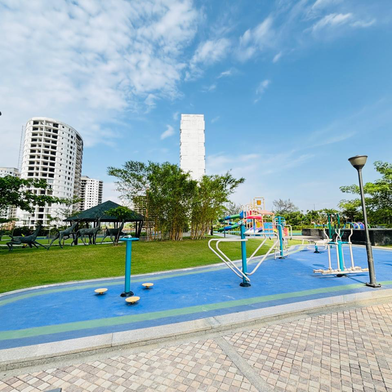 4 BHK + Pooja Room Apartment For Sale in Omaxe Lake