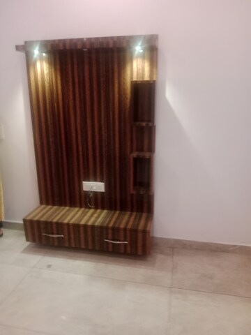 Living Room in 2.5 BHK Builder Floor at Sector 25 – for Rent
