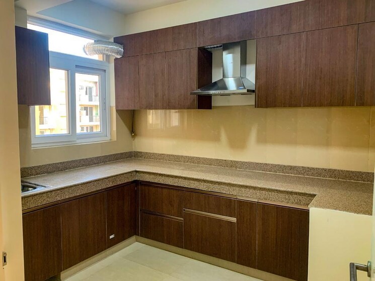 Kitchen, kohli-one-malibu-town 3 Bedroom 2008 Sq.Ft. Builder Floor In Sector 47 Gurgaon 8636114