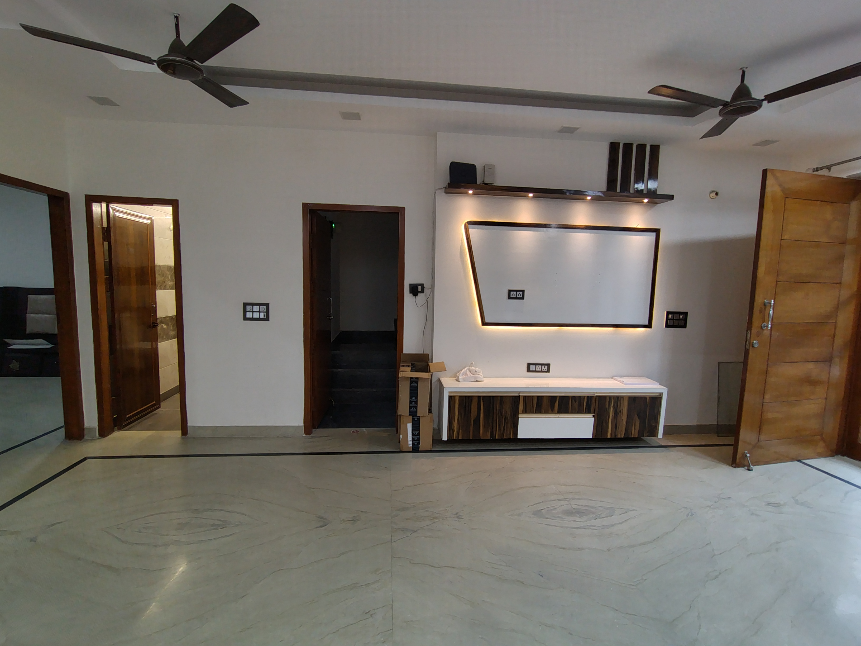 2 BHK + Extra Room Builder Floor For Rent in Sector 10a 