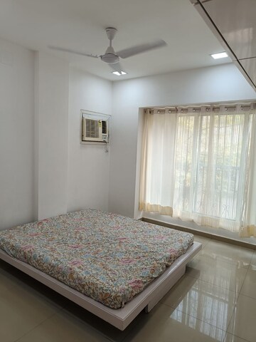 Bedroom in 3 BHK Apartment at Raj Kamal CHS Vile Parle, Vile Parle East – for Rent