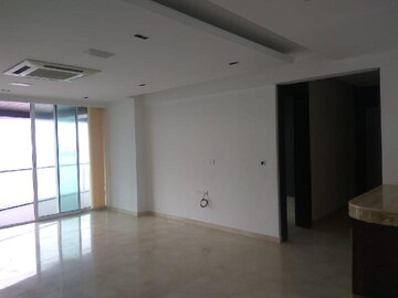 Bedroom in 4 BHK Apartment at Bayview Terraces, Prabhadevi – for Rent