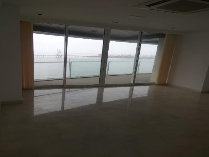 4 BHK + Pooja Room,Servant Room,Study Room 3135 Sq.Ft. Apartment in Bayview Terraces