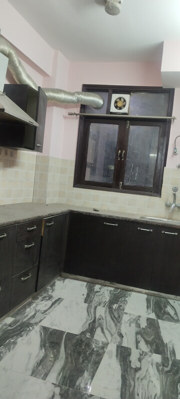 Kitchen in 2 BHK Apartment at BPTP The Resort, Sector 75 – for Rent