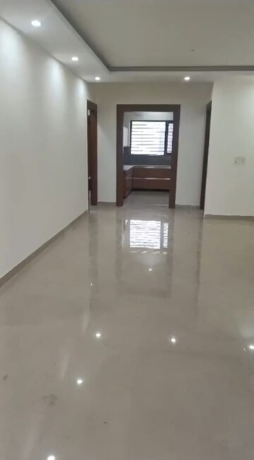 Room in 3 BHK Builder Floor at Parklands, Sector 85 – for Sale