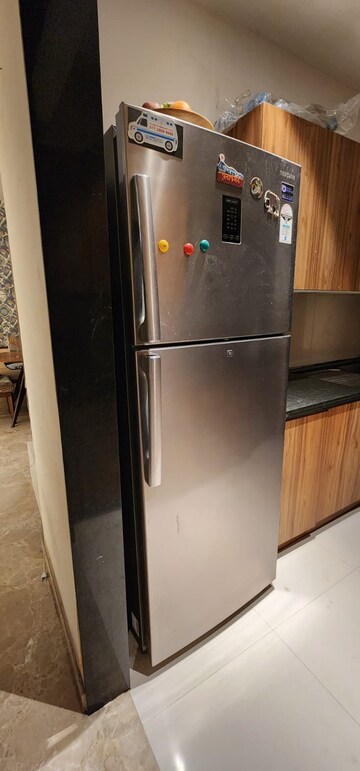 Furnished Amenities in 2 BHK Apartment at Lodha Splendora, Ghodbunder Road – for Rent