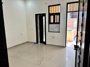 Room in 3 BHK Builder Floor at Fidato Honour Homes, Sector 89 – for Sale