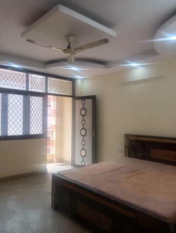 Room in 2 BHK Builder Floor at Govindpuri – for Rent