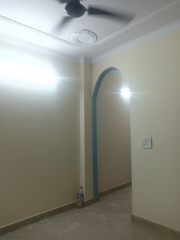Room in 2 BHK Builder Floor at Govindpuri – for Rent