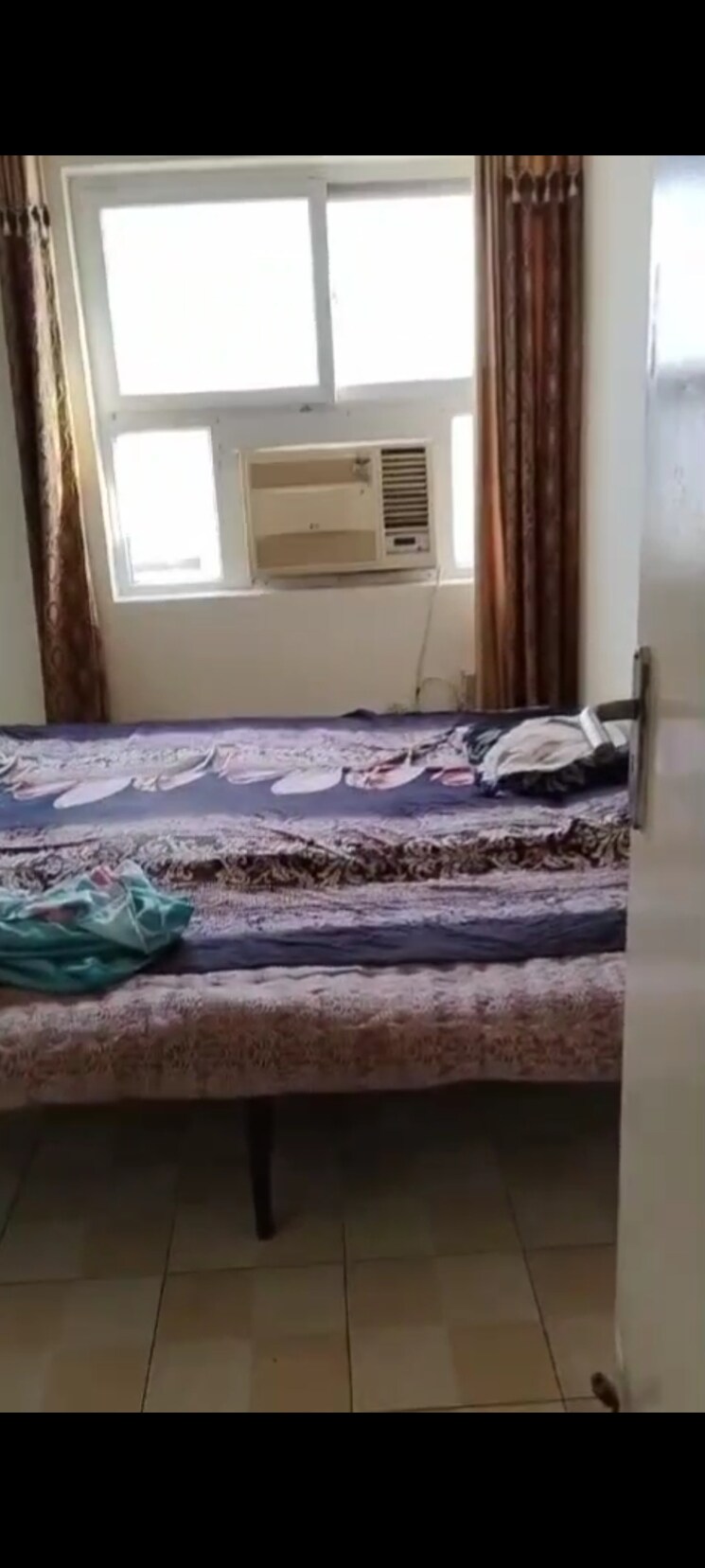 Room, sector 86 2 Bedroom 1250 Sq.Ft. Apartment In Sector 86 Faridabad 8636269