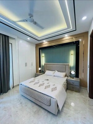 Bedroom in 3 BHK Builder Floor at Sector 70 – for Sale