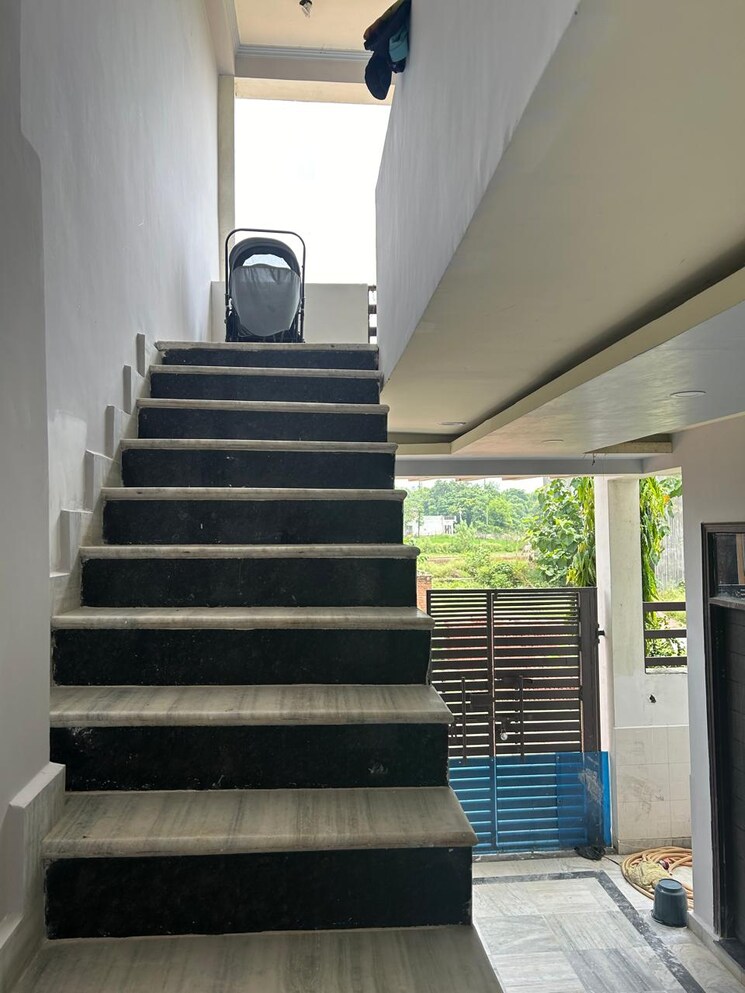 undefined, shyam-enclave-dhawa 6 Bedroom 1200 Sq.Ft. Builder Floor In Deva Road Lucknow 8636285