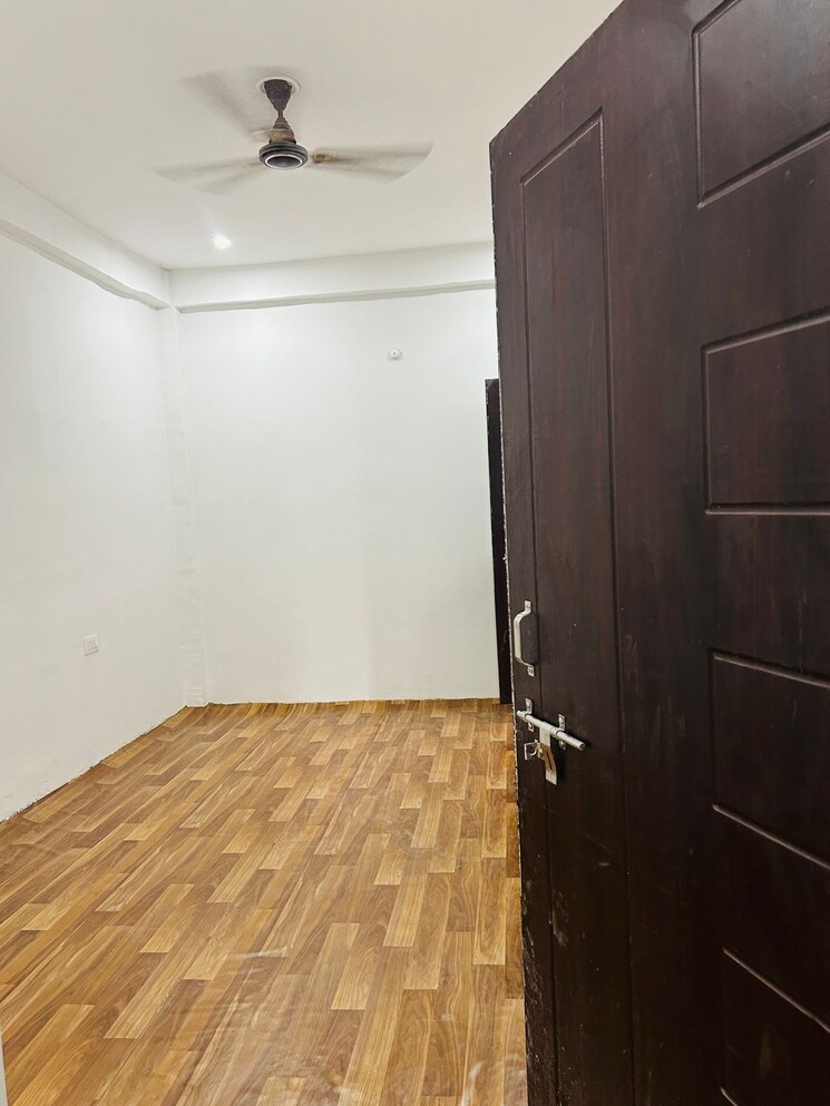 Bathroom, shyam-enclave-dhawa 6 Bedroom 1200 Sq.Ft. Builder Floor In Deva Road Lucknow 8636285