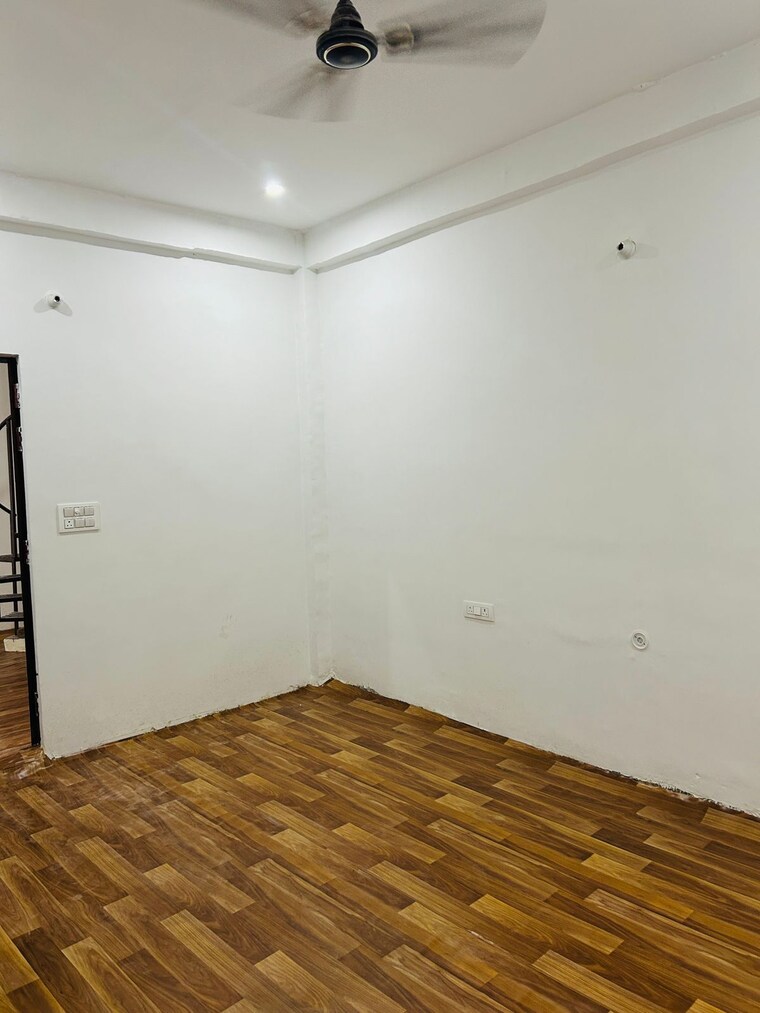 Room, shyam-enclave-dhawa 6 Bedroom 1200 Sq.Ft. Builder Floor In Deva Road Lucknow 8636285