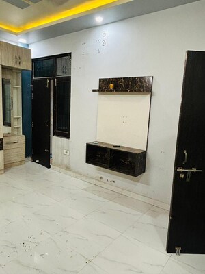 6 BHK Builder Floor – Exterior View View at Shyam Enclave Dhawa, Deva Road - for Sale