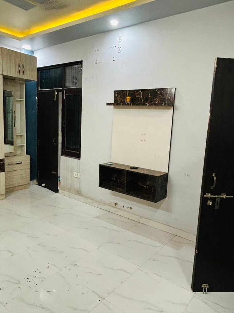 Kitchen, shyam-enclave-dhawa 6 Bedroom 1200 Sq.Ft. Builder Floor In Deva Road Lucknow 8636285