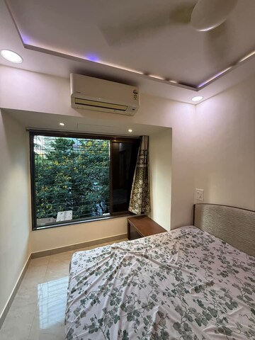 Bedroom in 1 BHK Apartment at Lokhandwala – for Rent