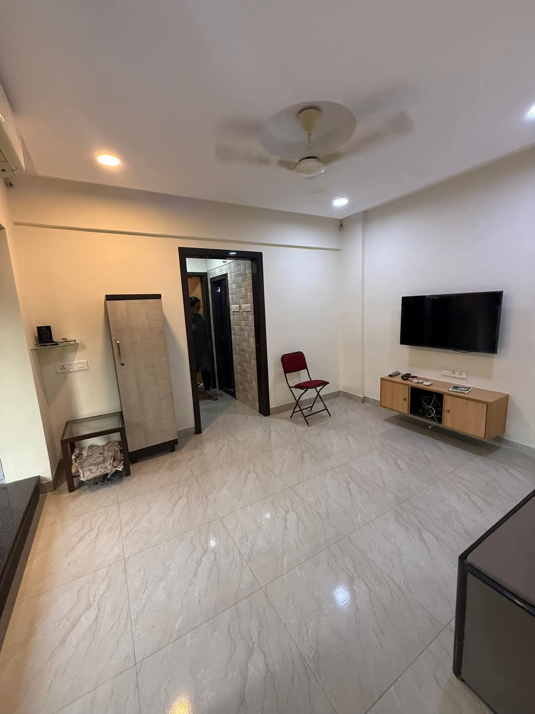1 BHK Apartment For Rent in Lokhandwala