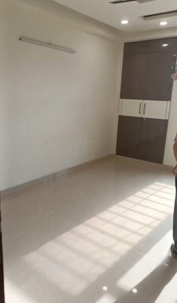 Room in 3 BHK Builder Floor at BP Homes, Sector 85 – for Rent